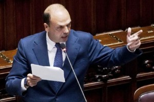29313-alfano-camera