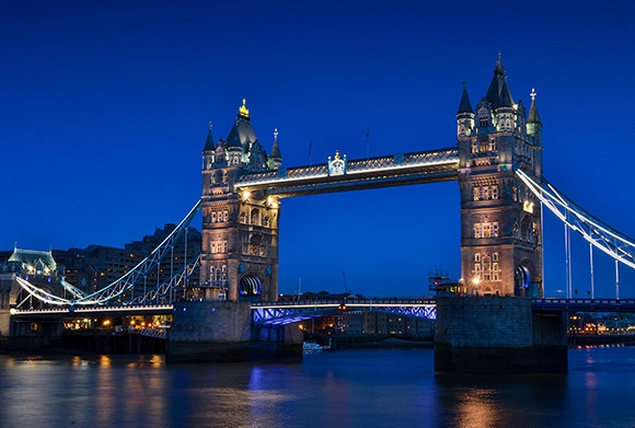Italiani a Londra, passaporti? “Siamo alla farsa”