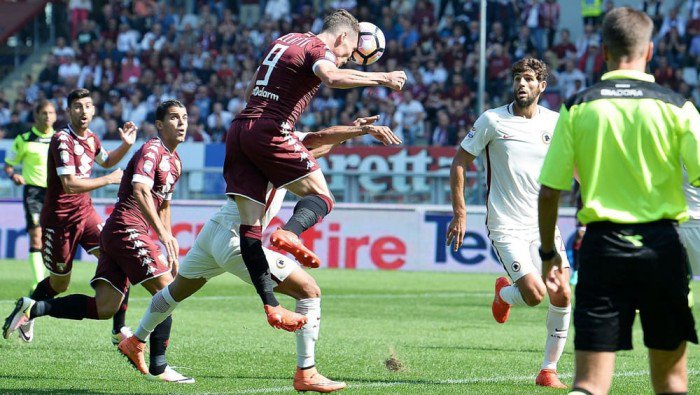 Roma ko col Torino, Totti non basta per vincere. Pareggio Inter