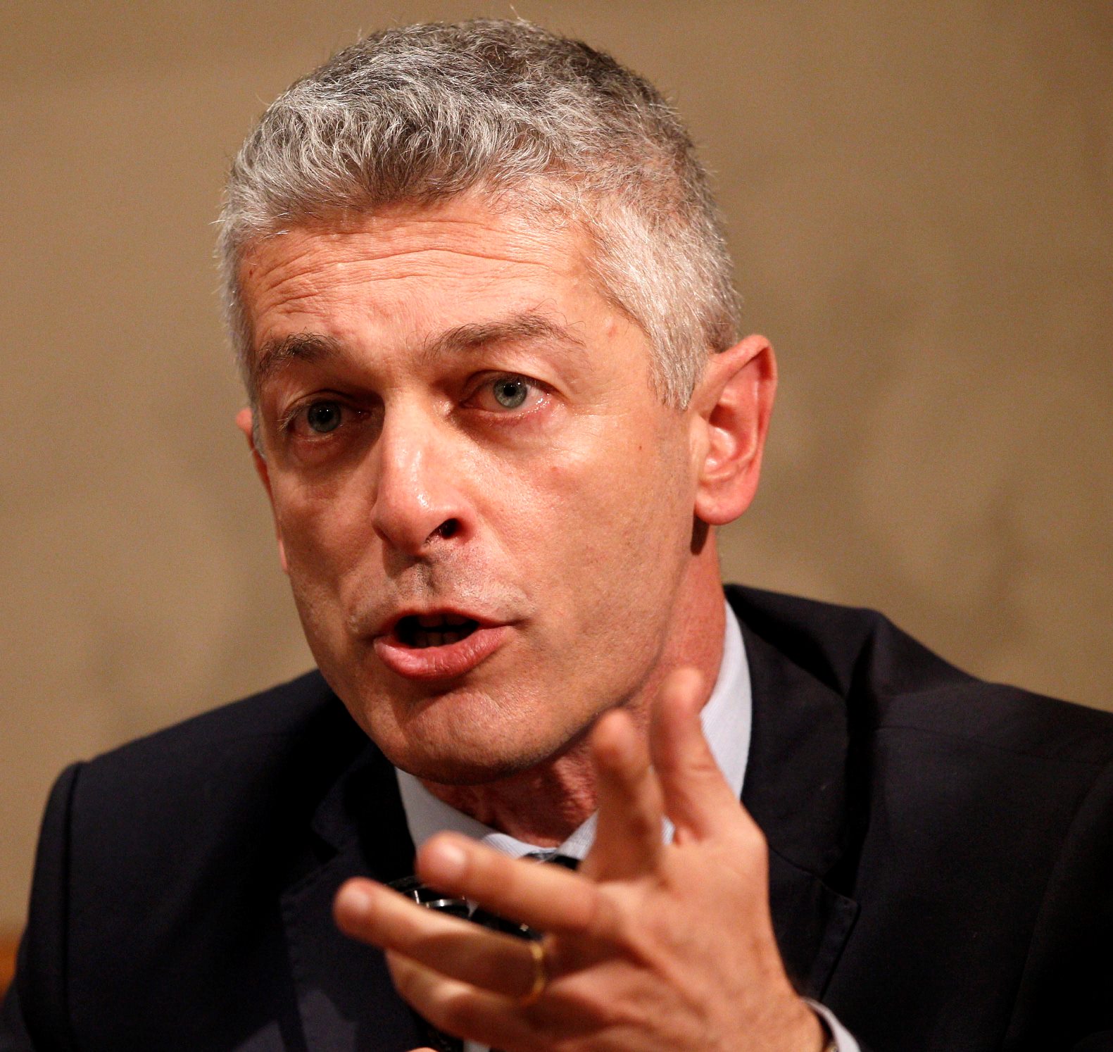 Nicola Morra (M5S), “meglio querelato che piddino”