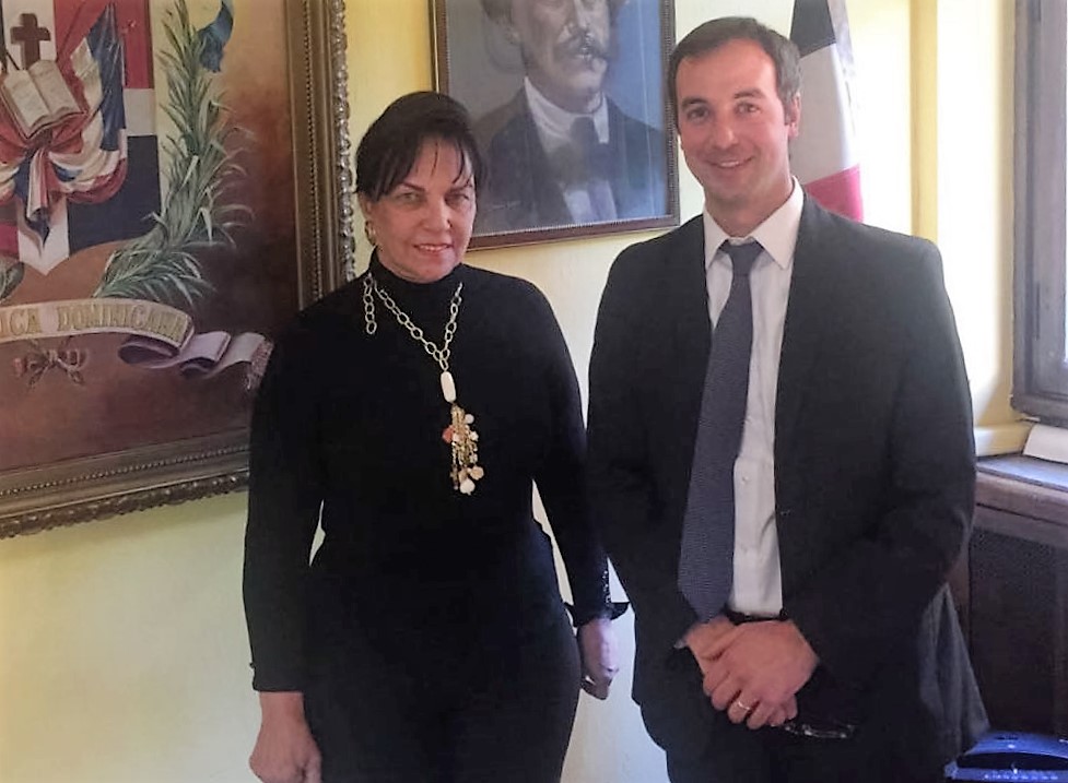 Borghese (MAIE) incontra l’ambasciatore della Repubblica Dominicana, Peggy Cabral