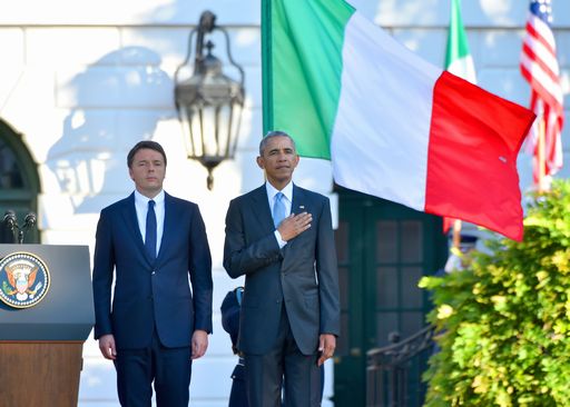 Renzi da Obama, “il futuro è costruire ponti non muri” [VIDEO]