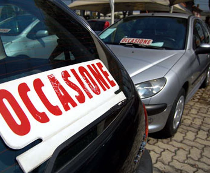 Acquistare un’auto usata, consigli per evitare una truffa