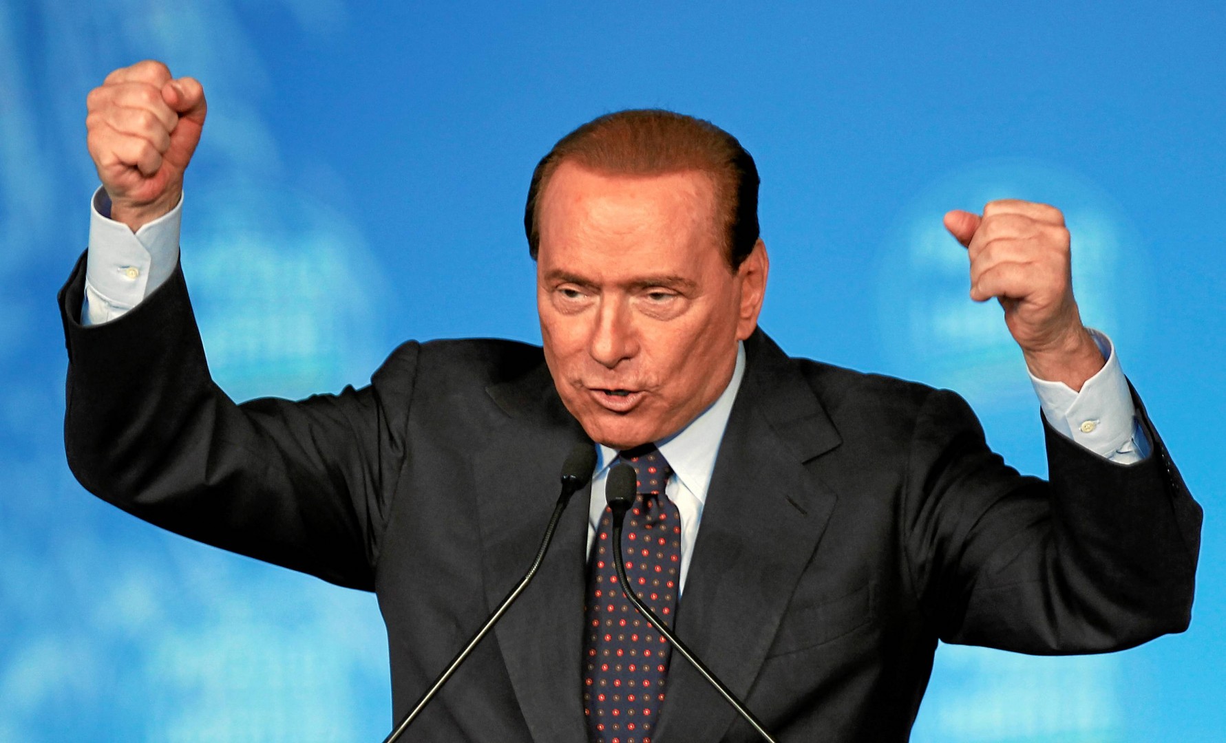 Berlusconi, “Renzi unico leader in Italia”. E ribadisce No al referendum