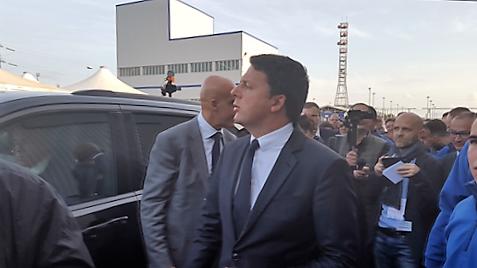 Renzi in Sardegna, “basta piangerci addosso”. Venerdì a Berlino