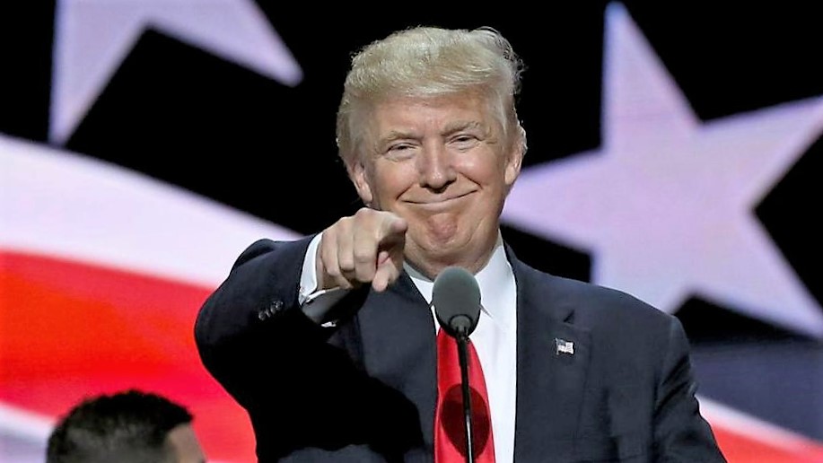Ultimo bagno di folla per Trump, “tempo di cambiare davvero”