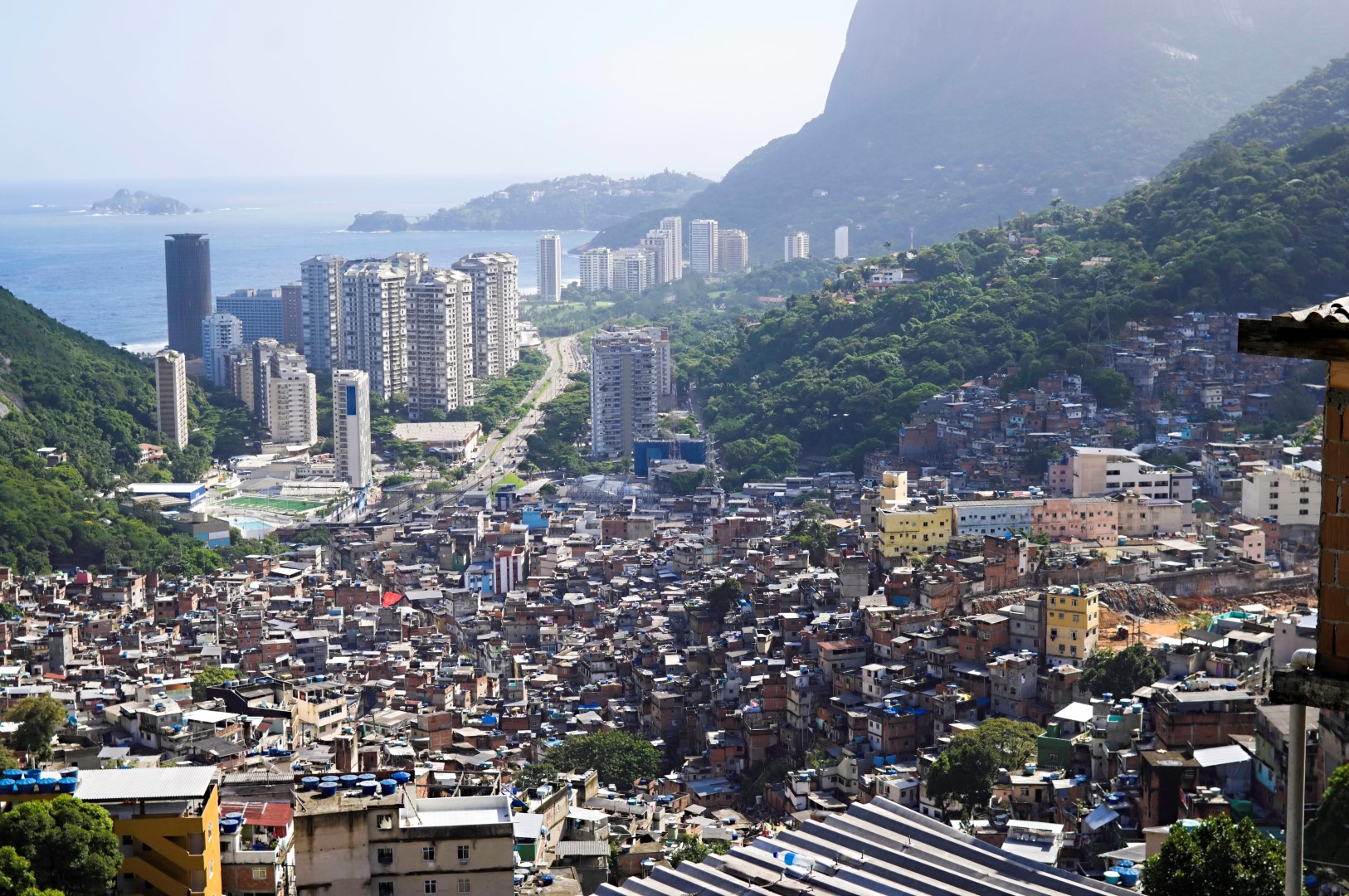 Brasile, turista italiano ucciso con un colpo alla testa in una favela di Rio