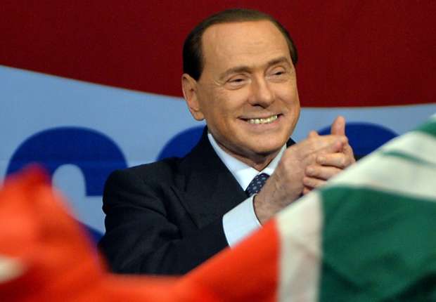 Berlusconi a caccia di fondi per Forza Italia