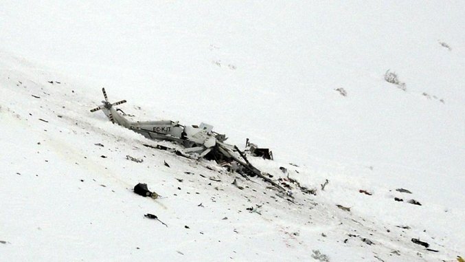 Precipita elicottero 118 a Campo Felice, morti i sei passeggeri [VIDEO]