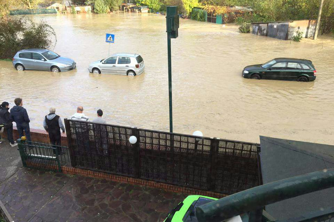 Sicilia, morto annegato travolto da torrente esondato