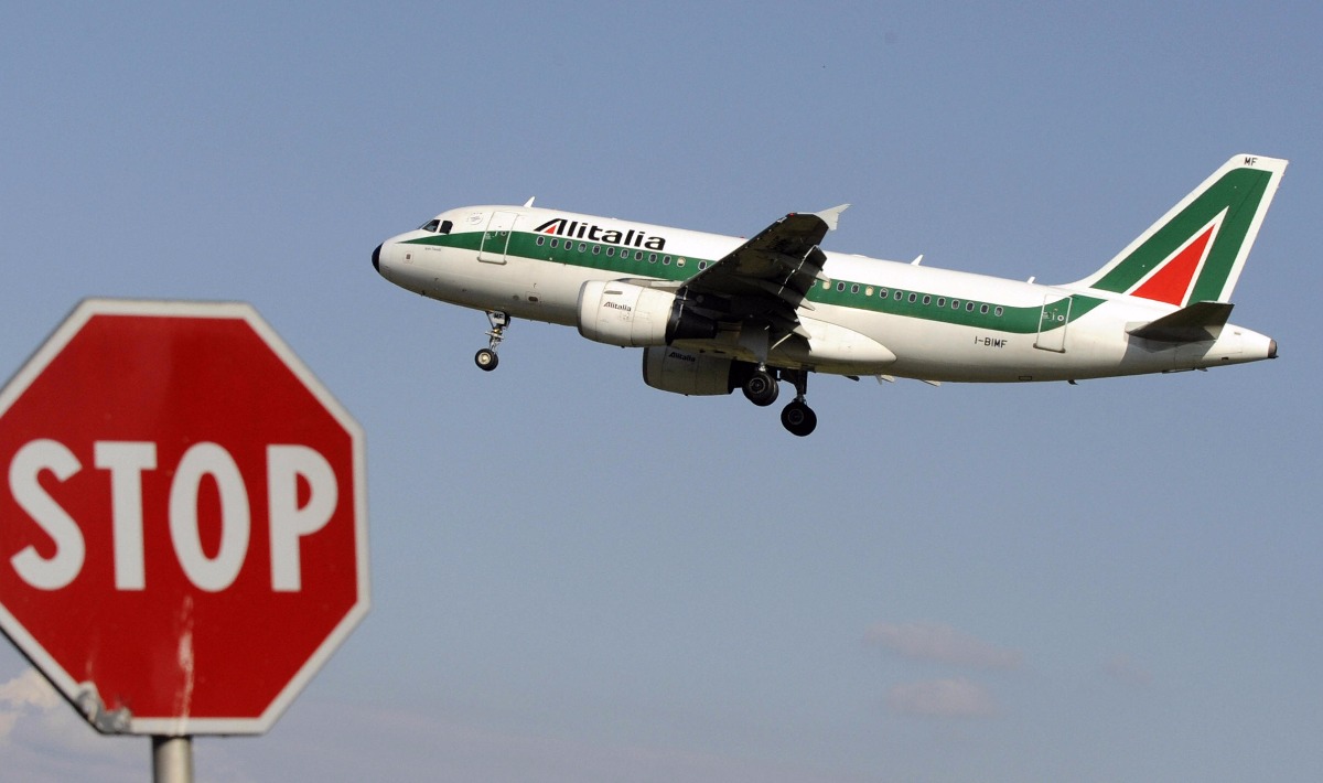 Alitalia, Santori (Fdi): “Ennesima beffa per l’Italia, fuori i colpevoli”