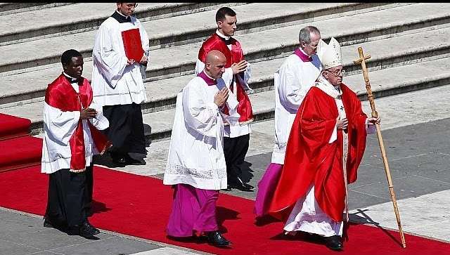 Egitto, Papa Francesco: “Prego per morti e feriti” [VIDEO]
