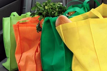 Alimentari, gli italiani amano sempre di più la spesa “porta a porta”: +3,3% per la vendita diretta a domicilio