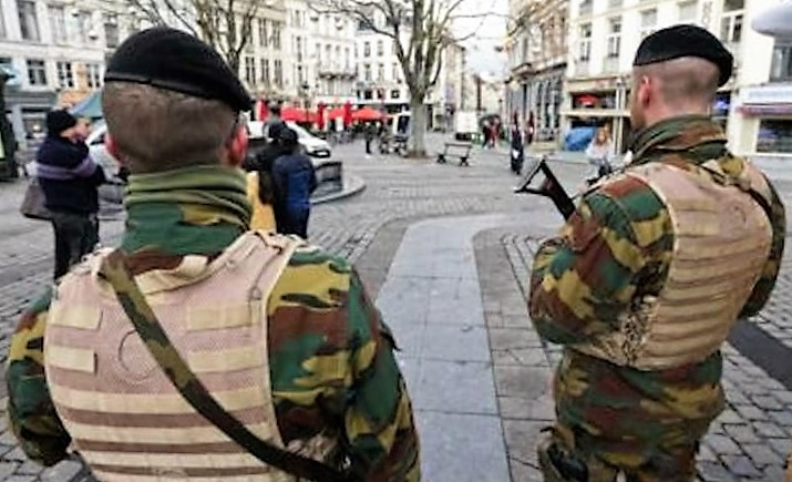 Sventato attentato nel cuore di Bruxelles, “ragazzi italiani stanno bene”