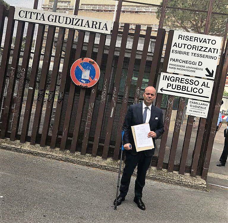 Il senatore Aldo Di Biagio (Ap) querela Virginia Raggi, ecco perché