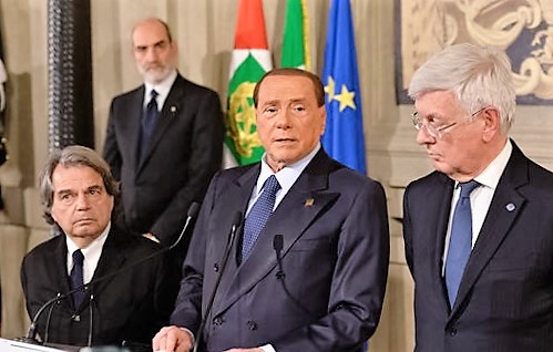 “La legge sui vitalizi ve la votate voi, Forza Italia dice no a demagogia e populismo”