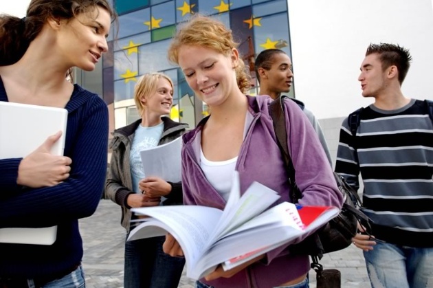Sempre più studenti italiani all’estero con il Programma Erasmus