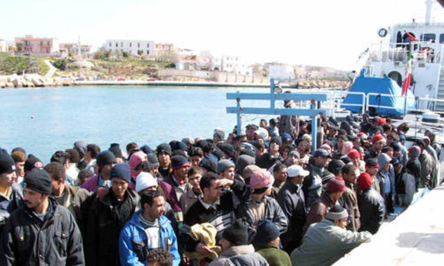 Immigrati, Salvini: “Emergenza sociale in tante città, al governo abbiamo gente pericolosa”