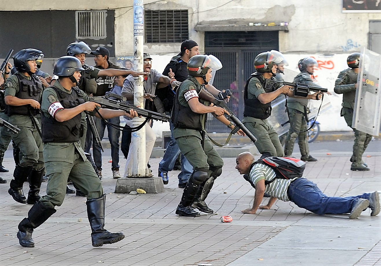 Ancora sangue in Venezuela [FOTO e VIDEO], restare fermi a guardare è follia