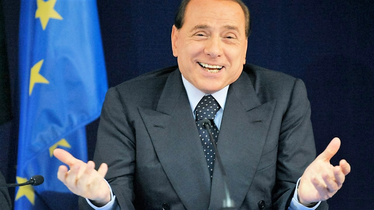 SILVIO BERLUSCONI, L’IMMORTALE [FOTO e VIDEO]