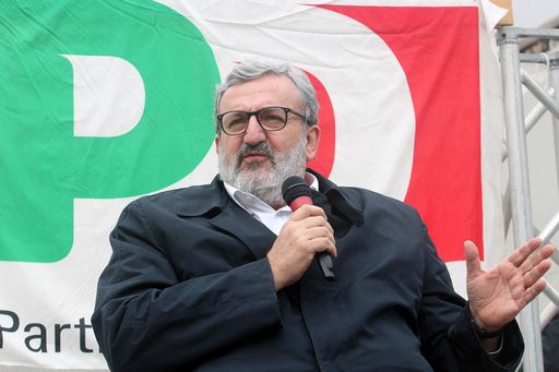 “Renzi pensa di allearsi con Berlusconi dopo il voto”