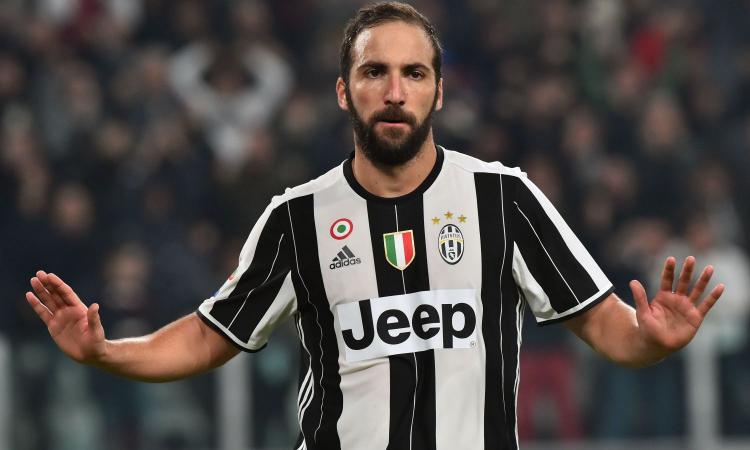 Juventus, Higuain: “Le critiche non mi hanno condizionato, grazie ai tifosi”