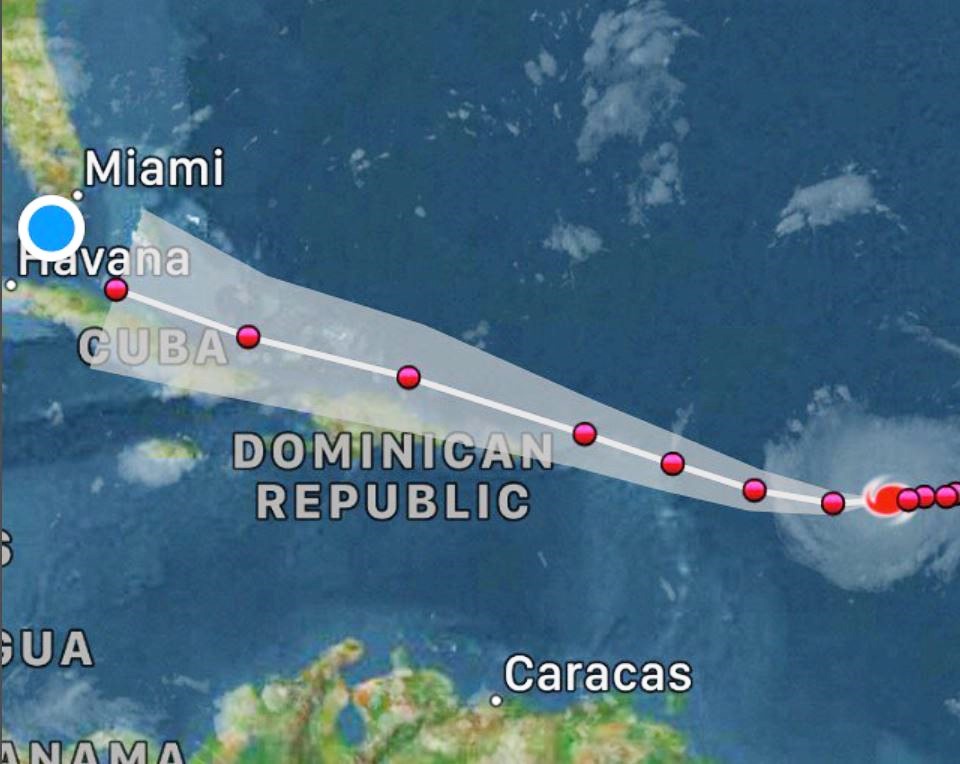 Uragano Irma si rafforza e passa a categoria 4, stato di emergenza in Florida