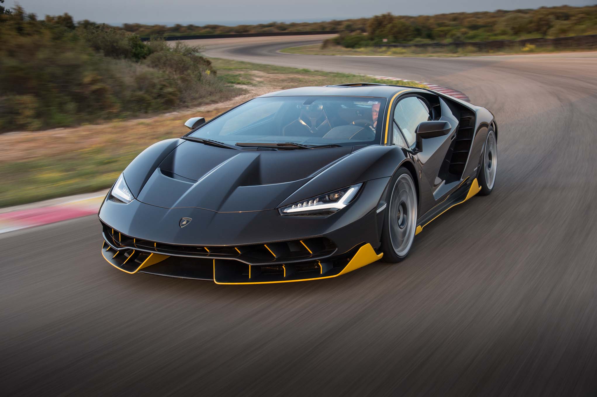 Made in Italy in Russia, a San Pietroburgo la mostra targata Lamborghini