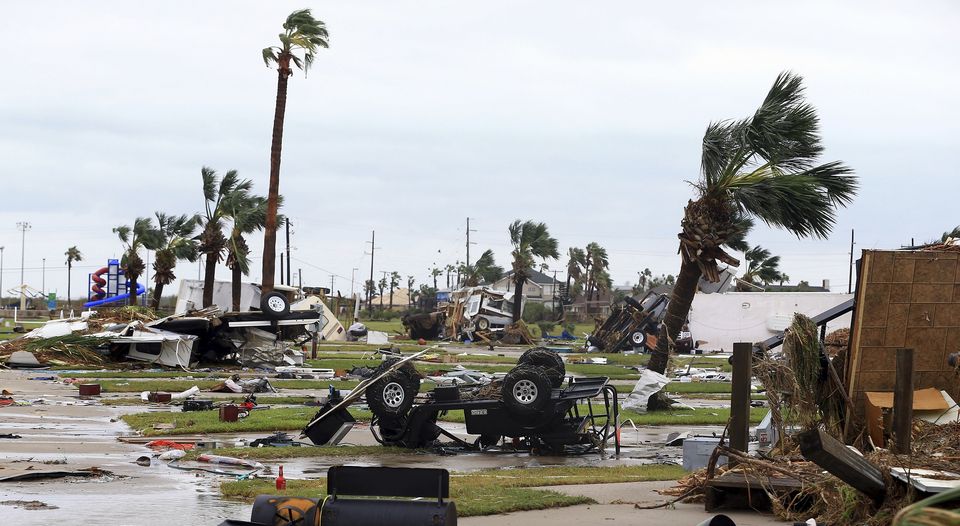 Harvey, disastro in Texas: almeno 40 morti e oltre 30mila sfollati [VIDEO]