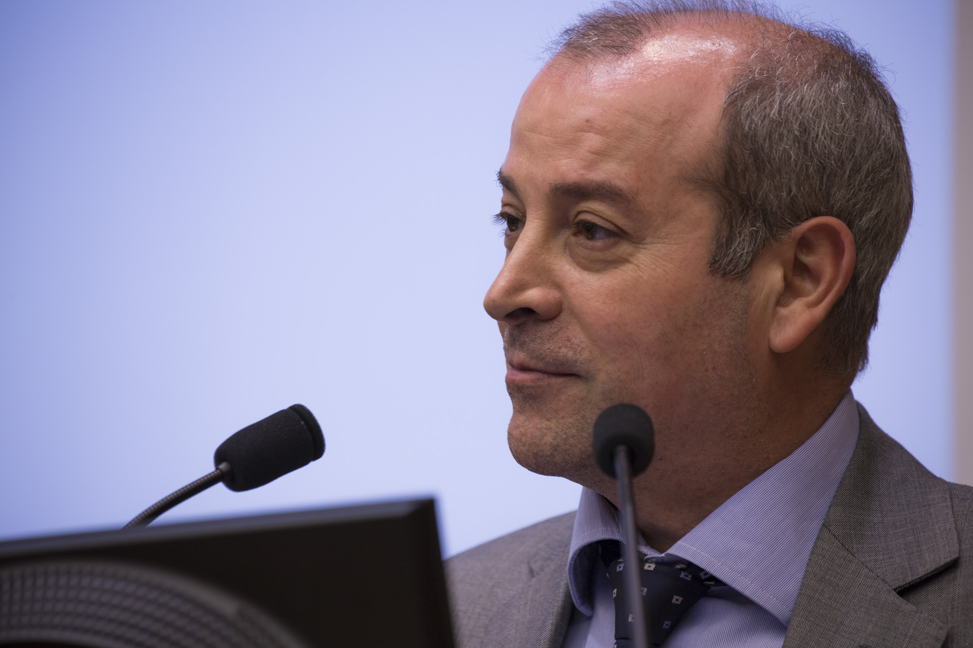 Caso Caruso, il deputato si scusa: “Atteggiamenti che non mi rappresentano”