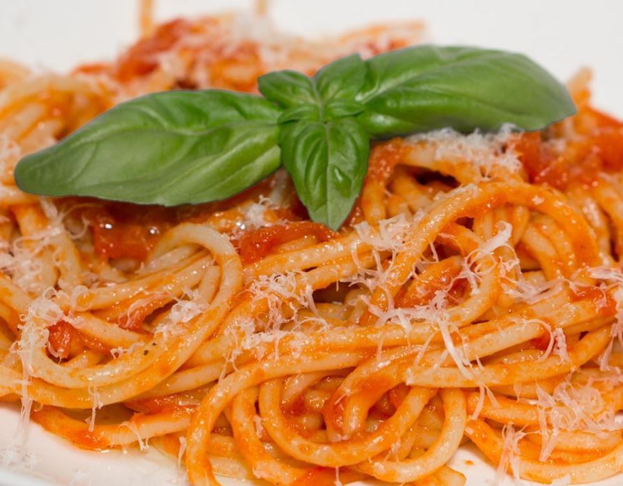 Pasta e pomodoro insieme per assicurare un piatto 100% made in Italy