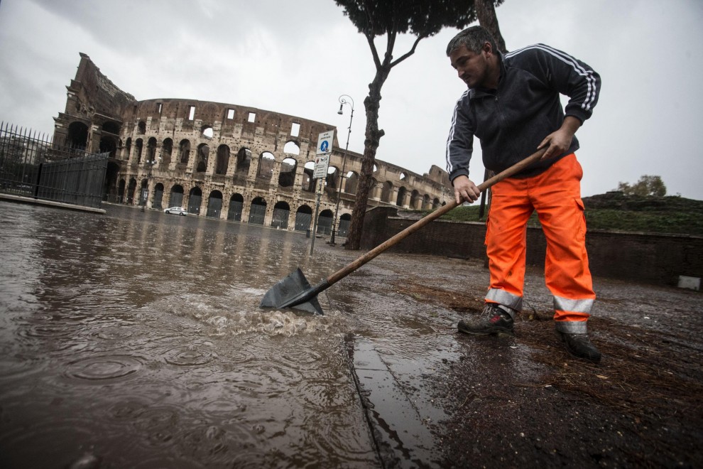 Meteo, settimana di pioggia e temporali: farà anche più freddo