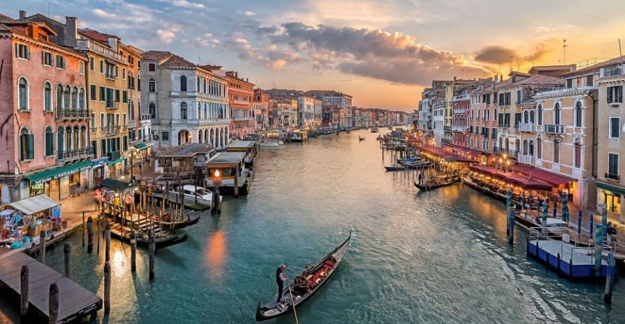 “Italia e Austria mai così vicine”, un nuovo treno collega Venezia a Vienna