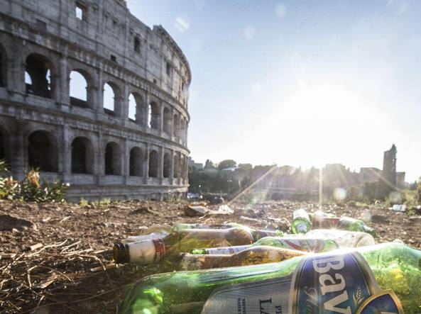 7 milioni di visitatori l’anno per il Colosseo, ma da simbolo di Roma è oggi simbolo di degrado
