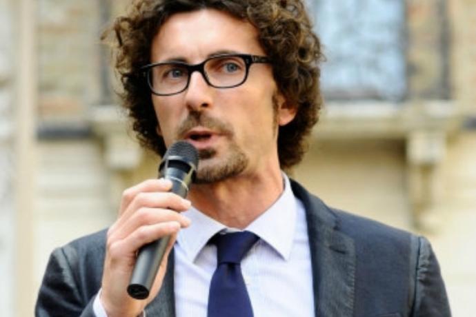 Toninelli (M5S), “le promesse di Berlusconi e centrodestra sono sempre state tradite”