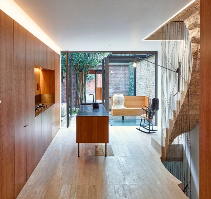 Il ciliegio americano rende più elegante una casa di Londra anni ‘50
