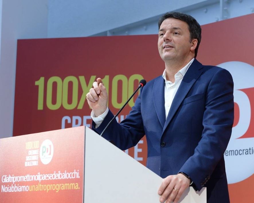 Renzi in campagna elettorale punta sui social. Gentiloni sbarca su WhatsApp [VIDEO]