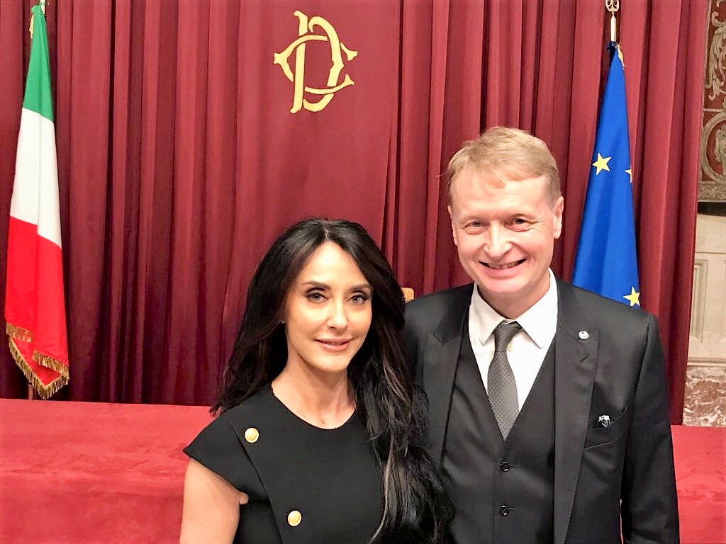 Francesca Alderisi all’incontro con Berlusconi alla Camera, “il mio ingresso nel mondo della politica”