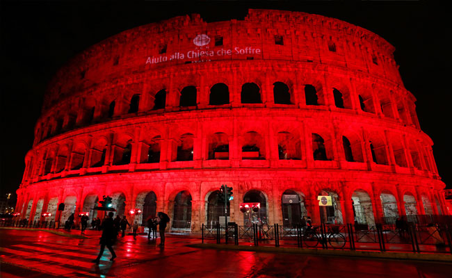 Dal Colosseo rosso alla Notte dei Testimoni, da Montpellier a Roma passando per Parigi