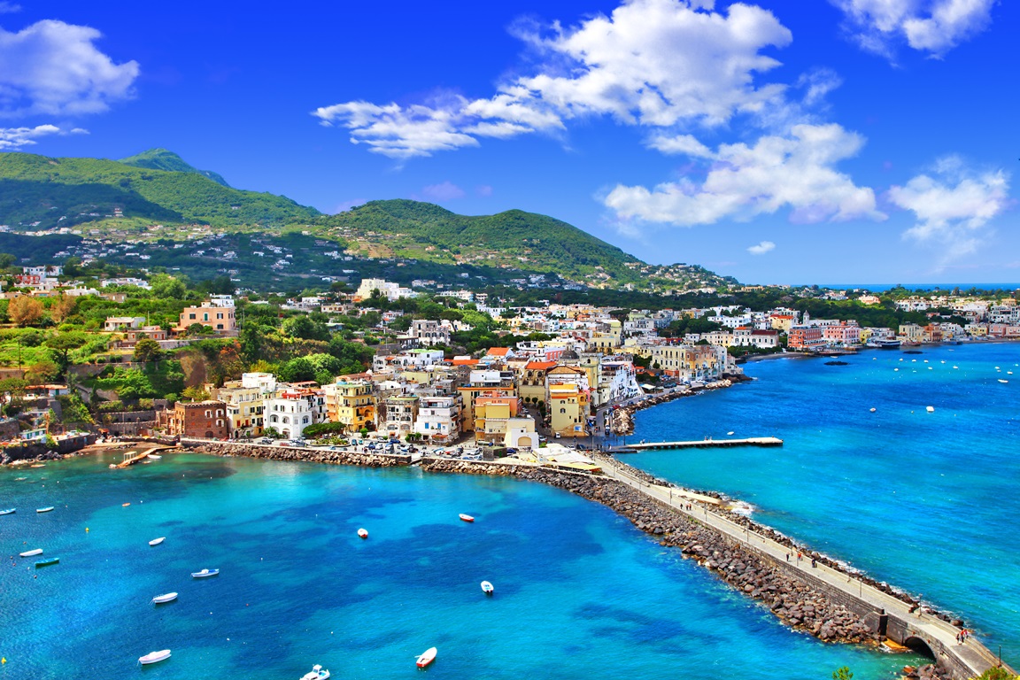 Ischia, tra le mete estive preferite degli italiani