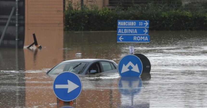 Meteo, maltempo da giovedì: piogge e temporali al Centro-Nord
