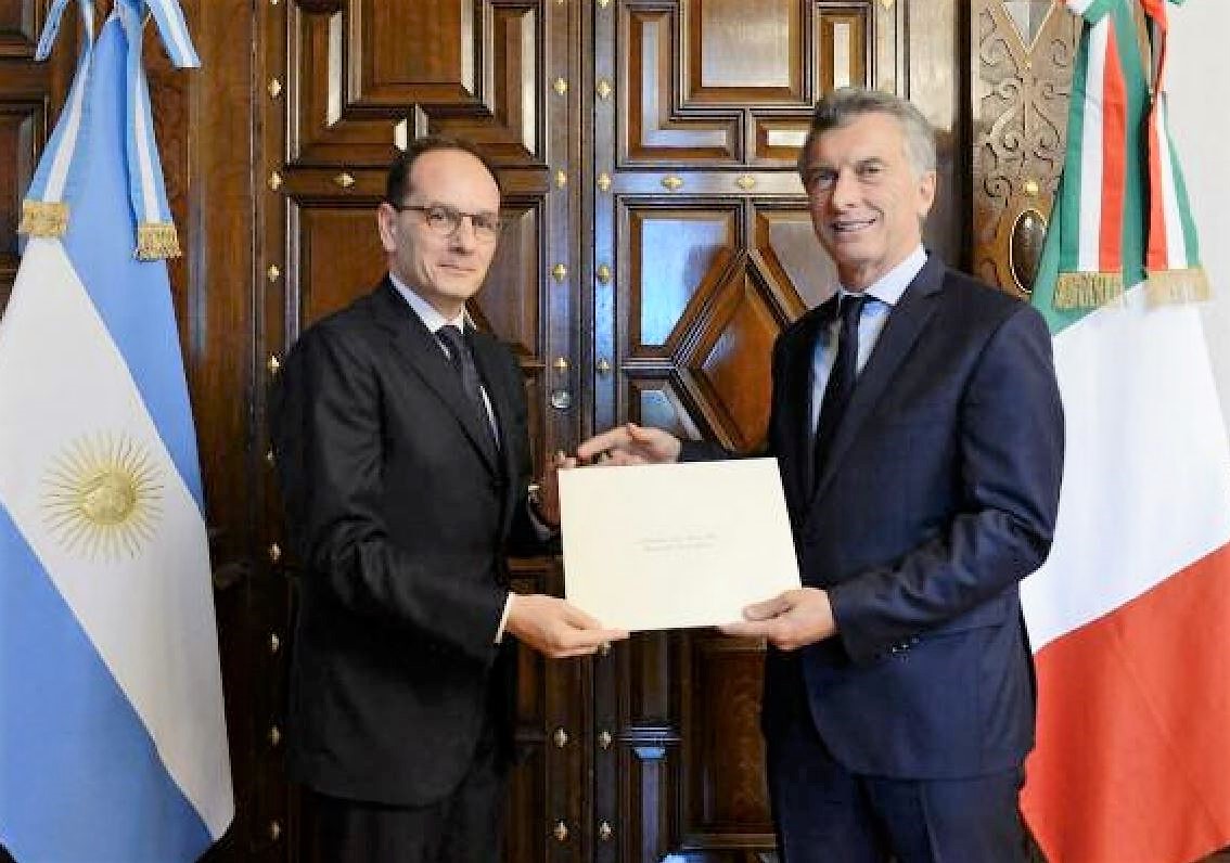 Buenos Aires, Ambasciatore Giuseppe Manzo presenta credenziali a Presidente Mauricio Macri