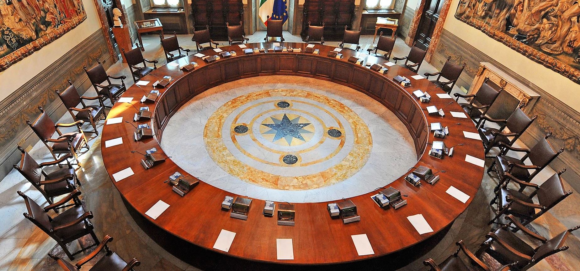 Governo, continua il girotondo. Si torna al voto?