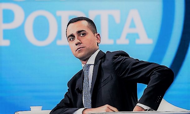 Di Maio bulletto di quartiere, Berlusconi è protagonista