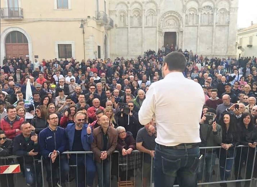Salvini: “Lo show di Berlusconi al Colle? Sorrido e vado avanti”