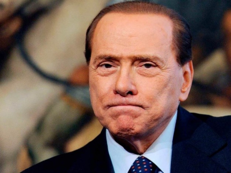 LA PAGLIACCIATA CONTINUA | “Berlusconi preoccupato e perplesso”