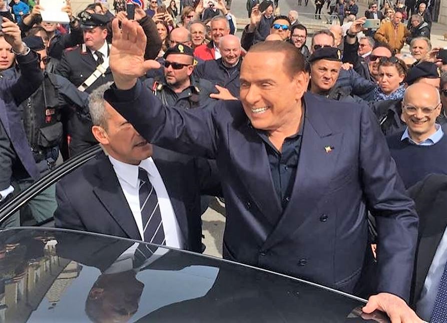 Berlusconi gela Salvini: “Vai a casa, il premier lo faccio io” [VIDEO]