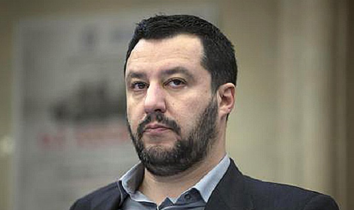 Salvini: “Sono arrabbiato con Mattarella, ha sbagliato. Così danneggia gli italiani” [VIDEO]