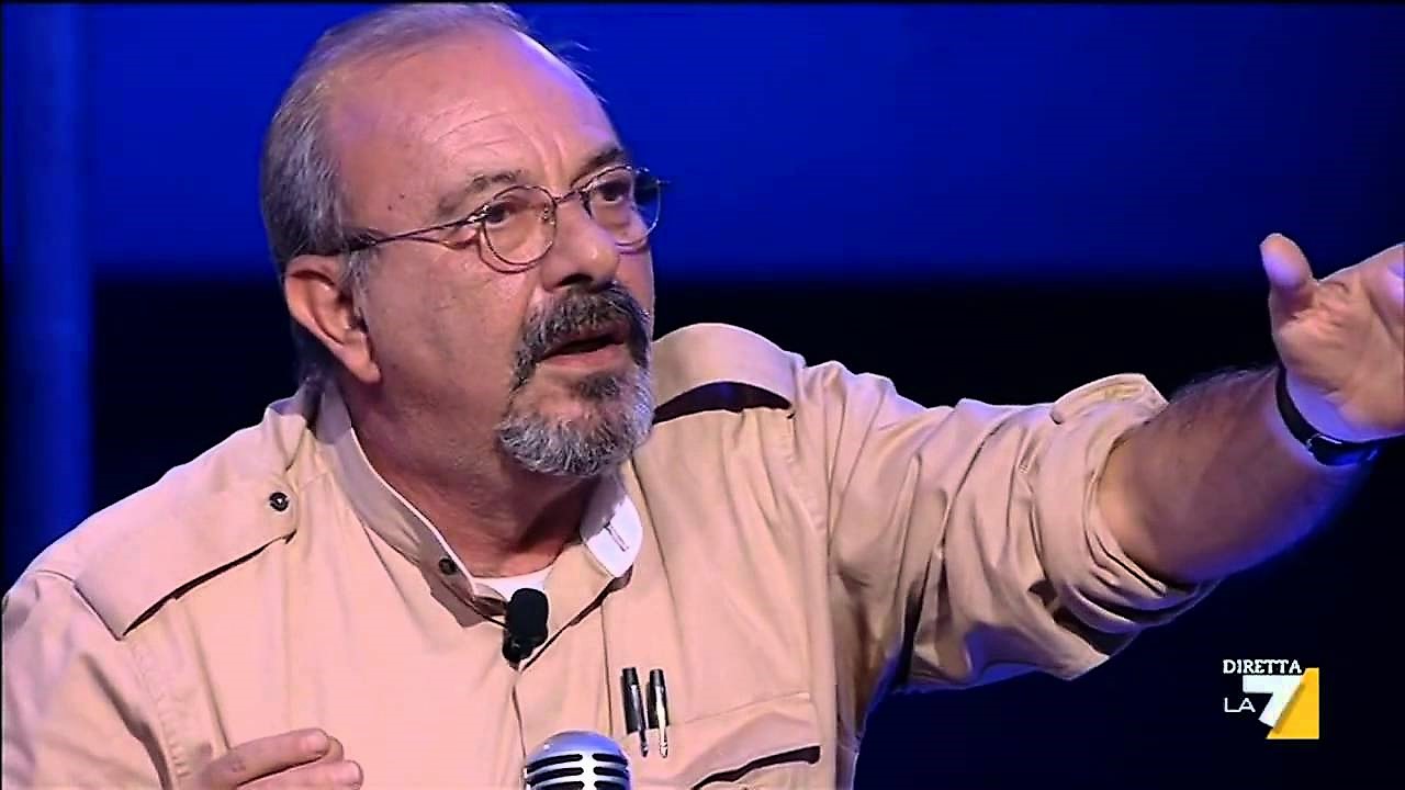 Vauro, “Di Maio è capace di negare tutto e il contrario di tutto nel giro di mezz’ora”