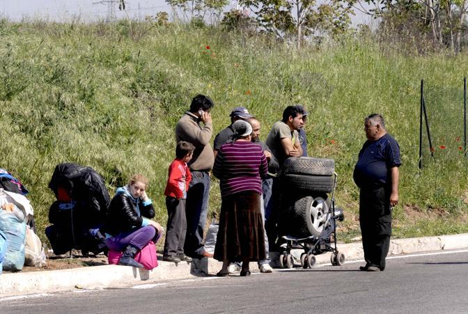 Nomadi a Roma, Virginia Raggi: “Ruspa? Serve legalità e integrazione”